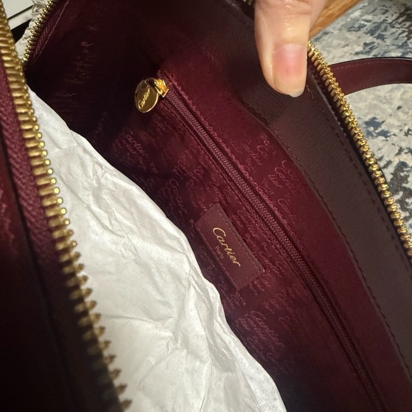 Cartier Must Handbag Leather Bordeaux - Picture 2 of 6